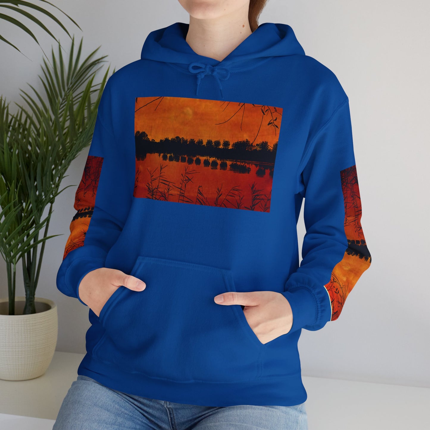 Sunset Reflection Hoodie - Cozy Unisex Heavy Blend™ Sweatshirt with Vibrant Nature Design