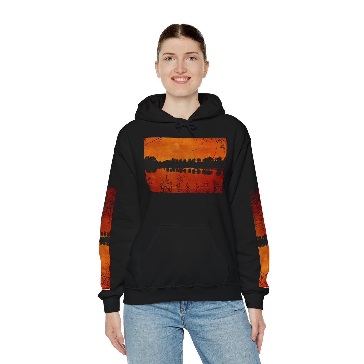 Sunset Reflection Hoodie - Cozy Unisex Heavy Blend™ Sweatshirt with Vibrant Nature Design