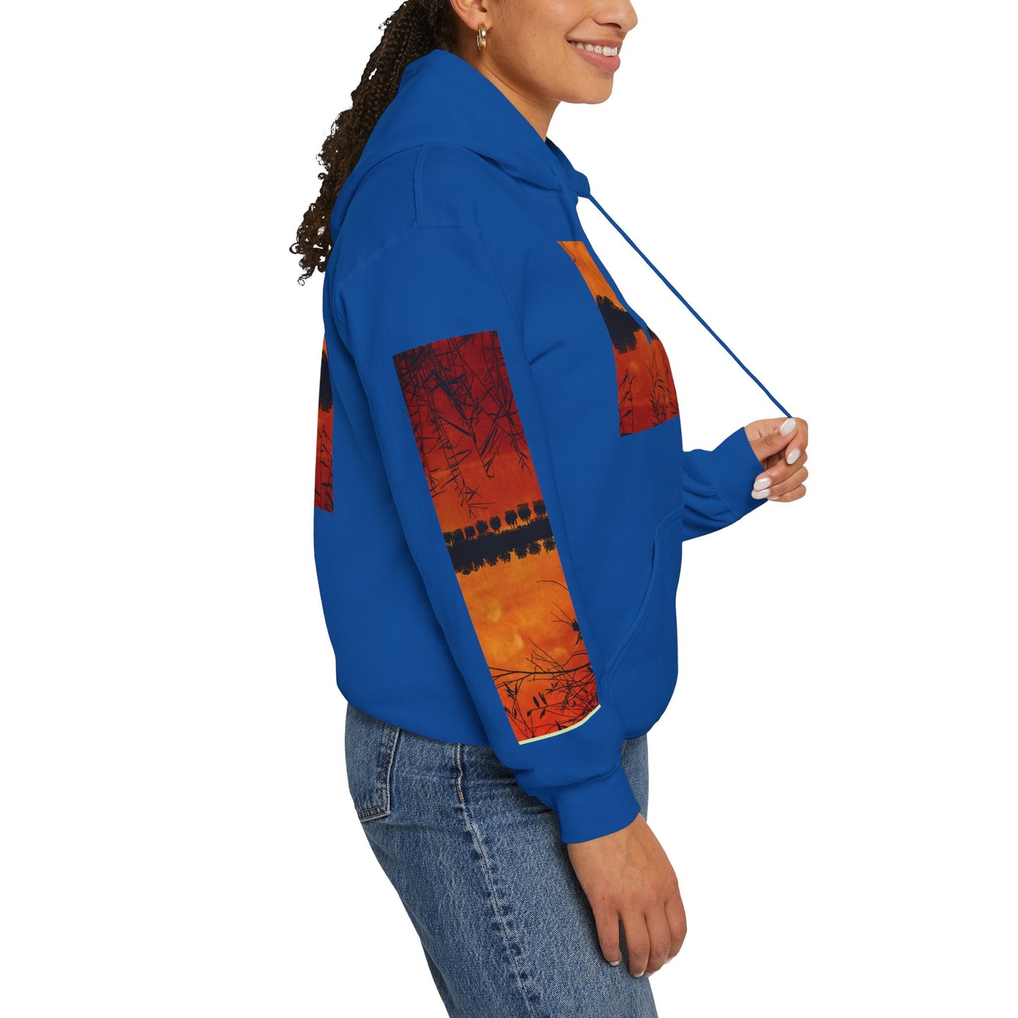 Sunset Reflection Hoodie - Cozy Unisex Heavy Blend™ Sweatshirt with Vibrant Nature Design